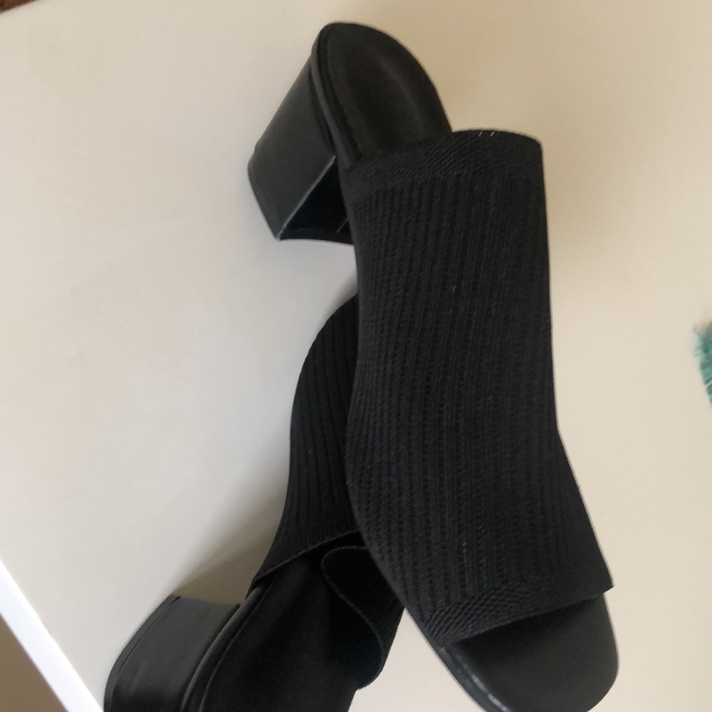 Women sandals